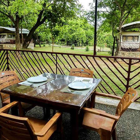 Bed and Breakfast Malwathu Oya Caravan Park Anuradhápura Exteriér fotografie