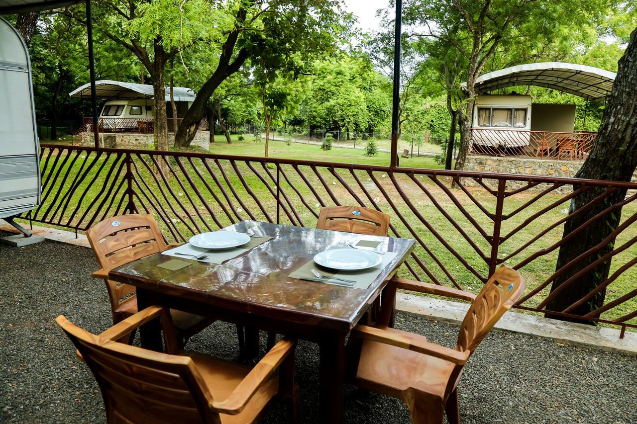 Bed and Breakfast Malwathu Oya Caravan Park Anuradhápura Exteriér fotografie