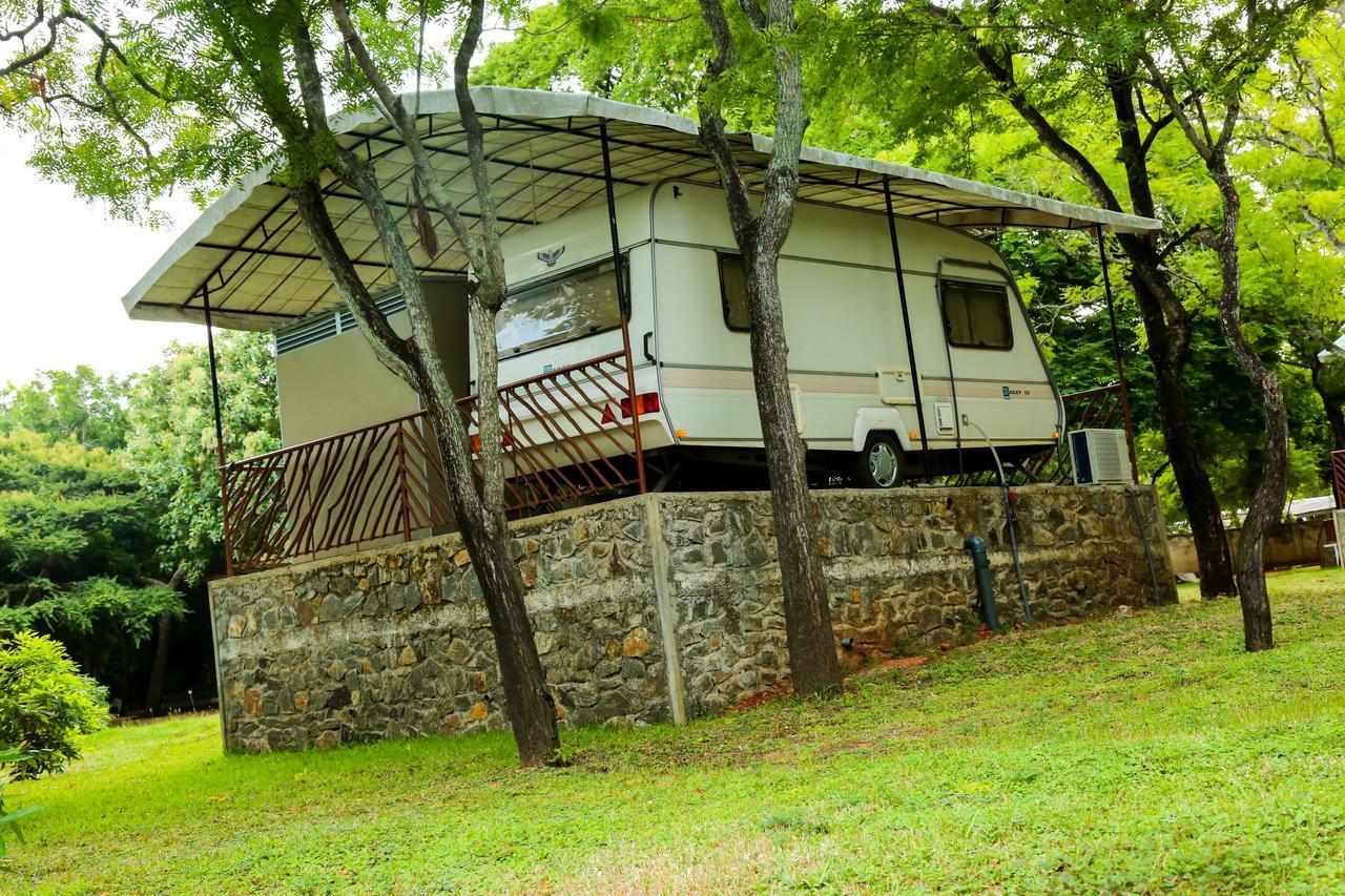 Bed and Breakfast Malwathu Oya Caravan Park Anuradhápura Exteriér fotografie